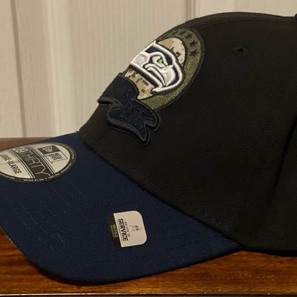 Seattle Seahawks New Era Black Blue Salute To Service 39THIRTY Flex Hat L/XL NEW - Picture 7 of 15